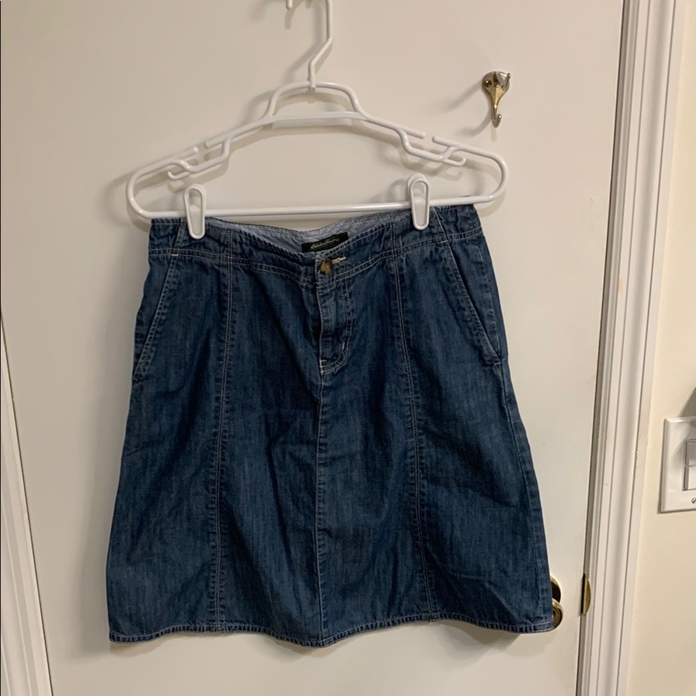 Eddie Bauer Blue A-line Mini Skirt for Casual Wear in size 8- it is 100% cotton.